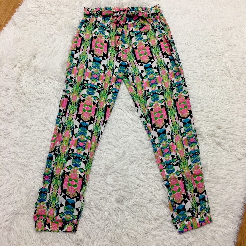 New Look Abstract Pastel Pants size L